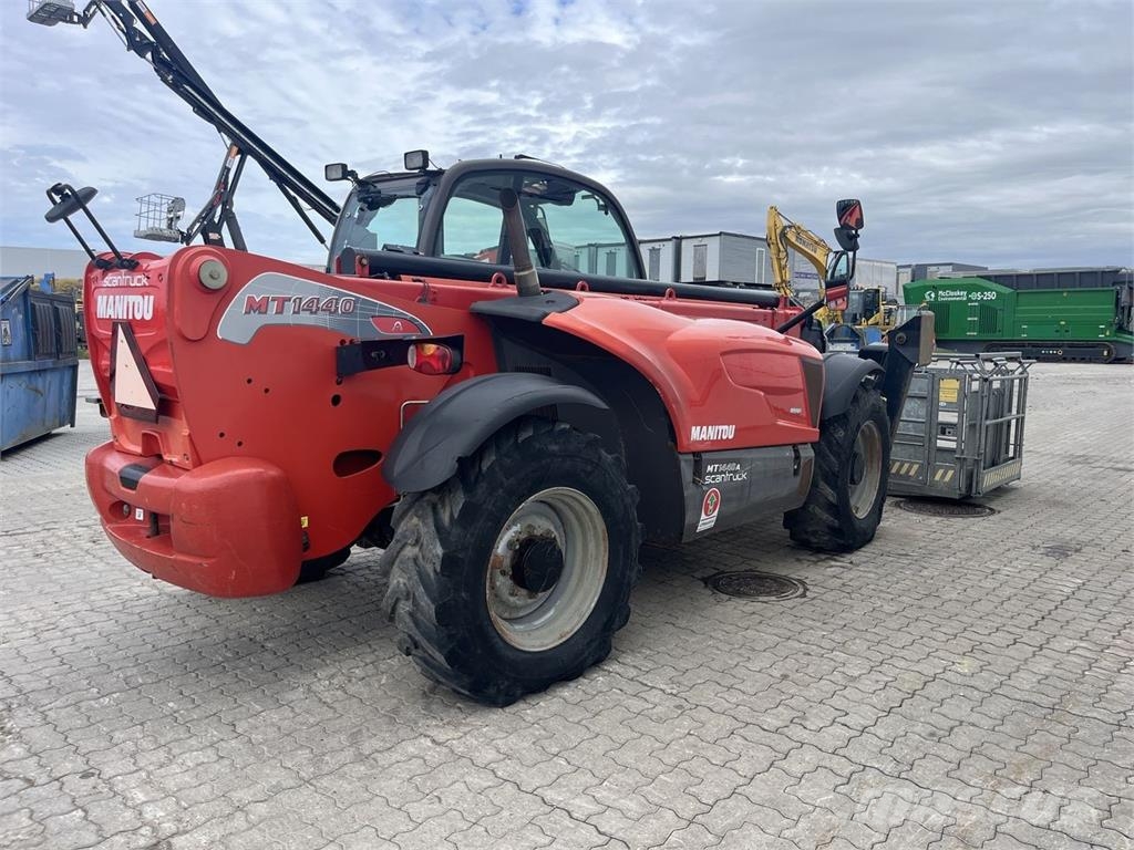 Manitou MT1440A ST3B Τηλεσκοπικοί ανυψωτές