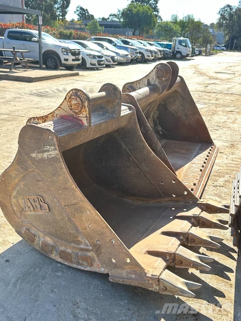 CAT 320 Crawler excavators