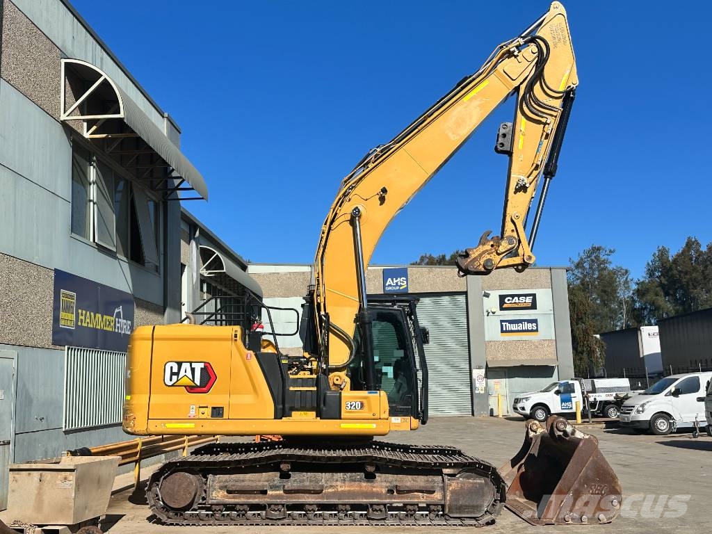 CAT 320 Crawler excavators