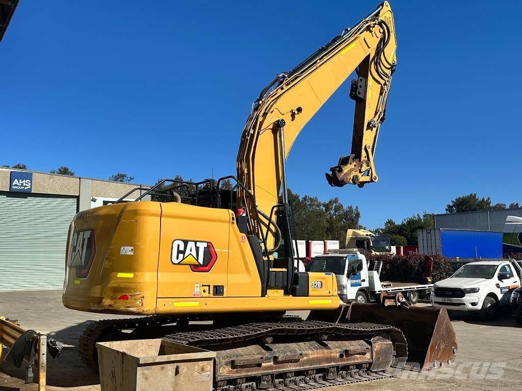 CAT 320 Crawler excavators
