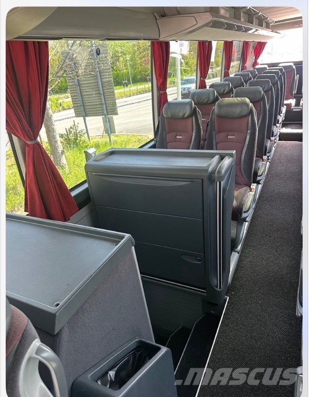 Setra 517 HD 长途公共汽车