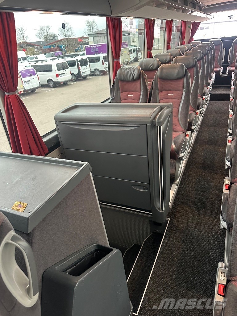 Setra 517 HD 长途公共汽车
