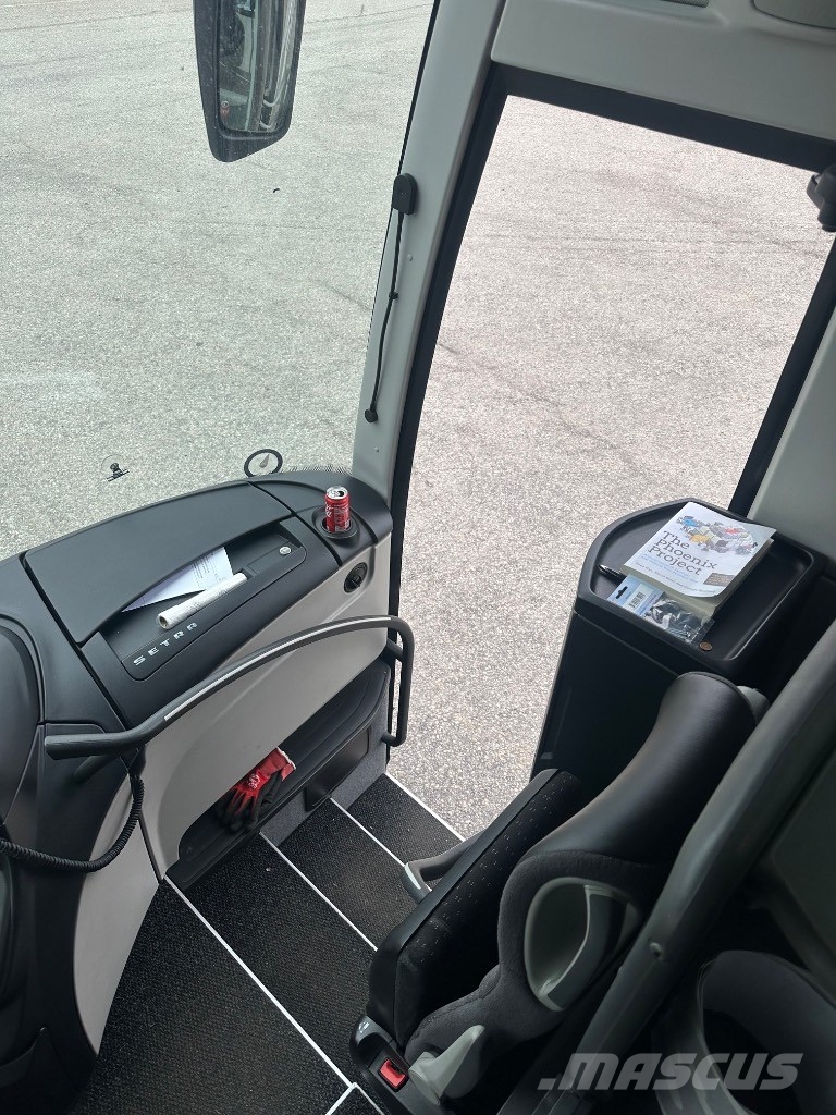 Setra 517 HD 长途公共汽车
