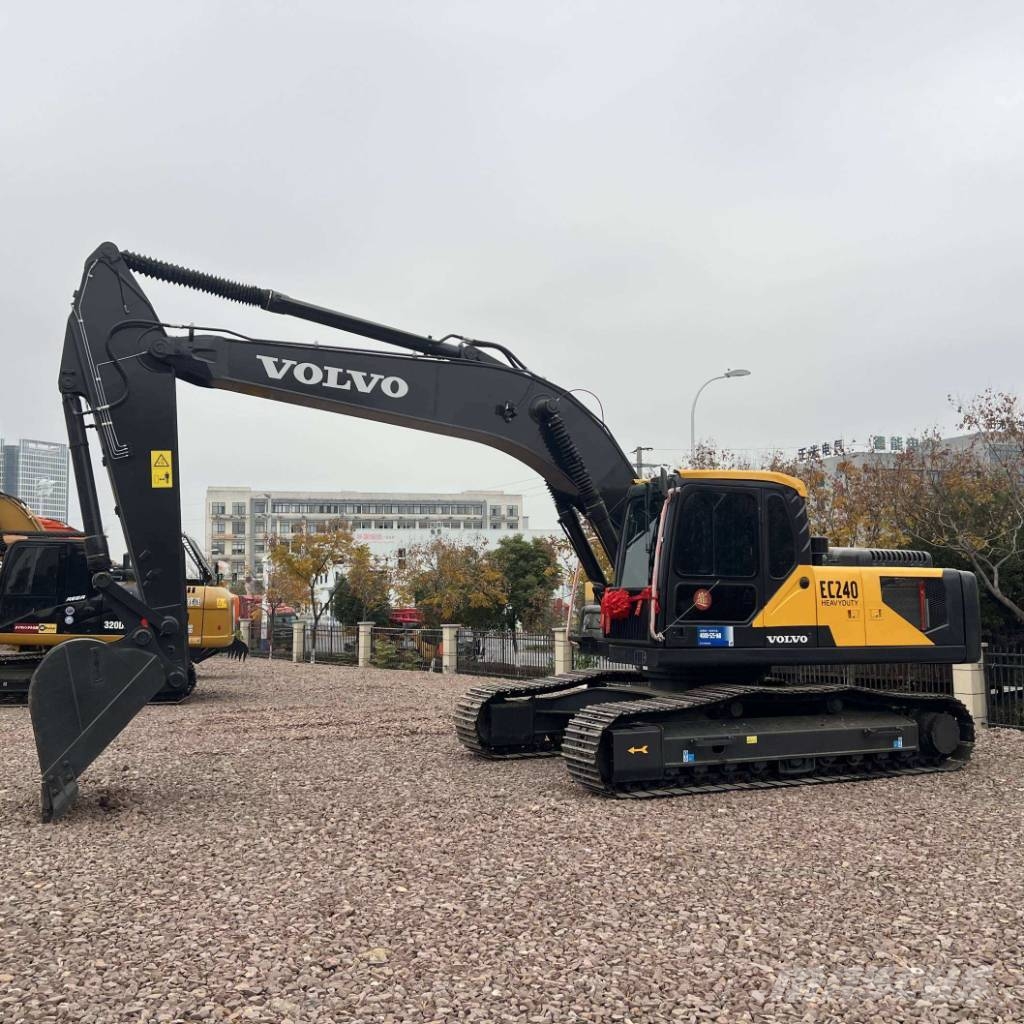 Volvo EC 240 Raupenbagger