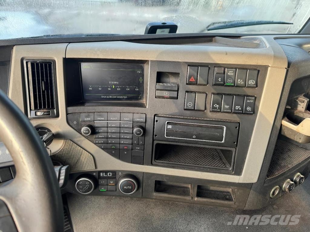 Volvo FM 330 4X2 EURO 6 + HYVA SKIPLOADER Скиповые погрузчики