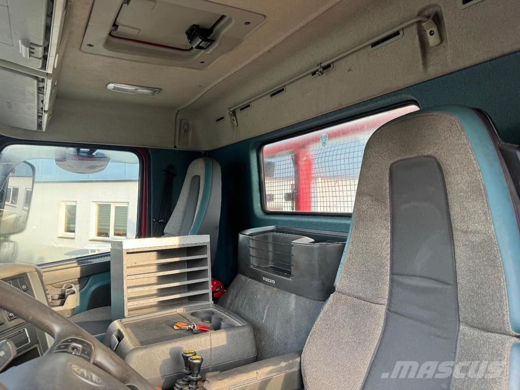 Volvo FM 330 4X2 EURO 6 + HYVA SKIPLOADER Скиповые погрузчики