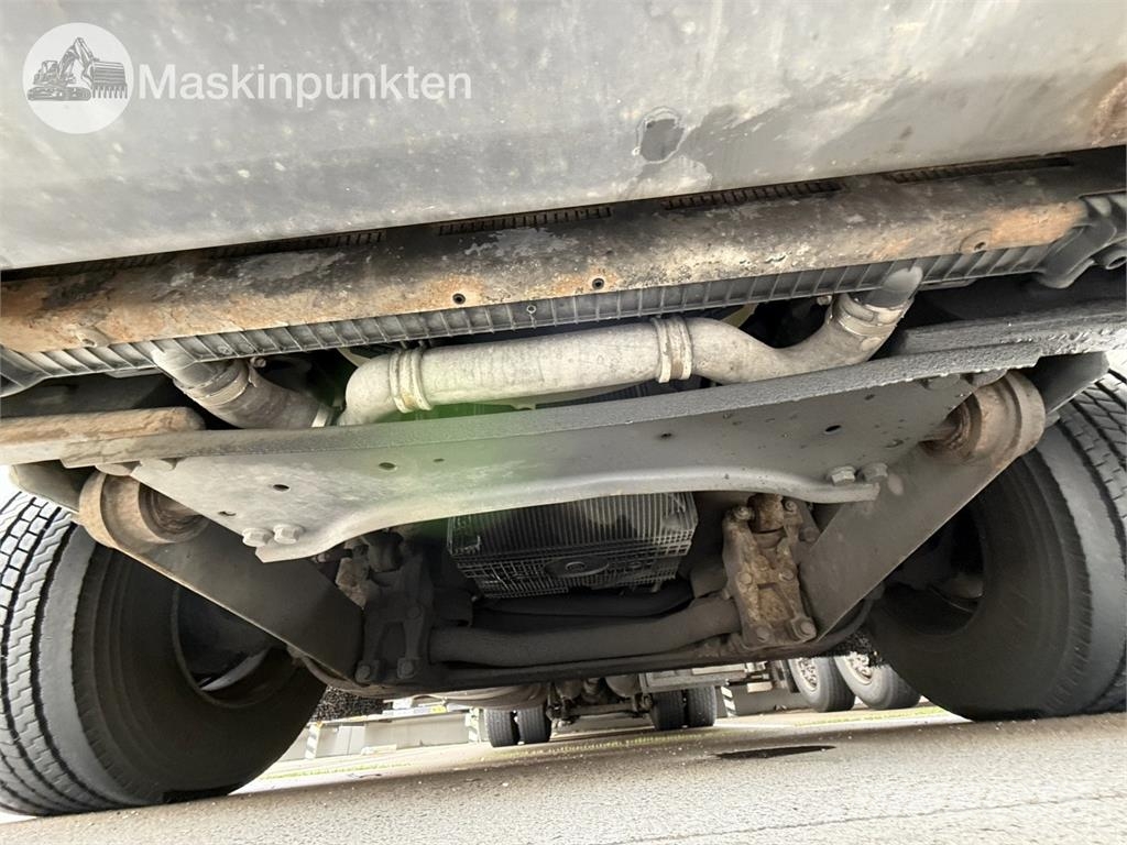 DAF FAN XF530Z Sanduk kamioni