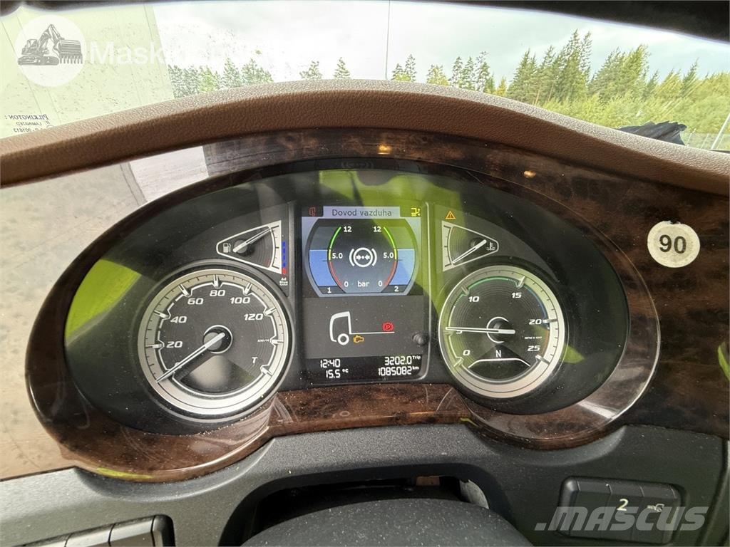 DAF FAN XF530Z Sanduk kamioni