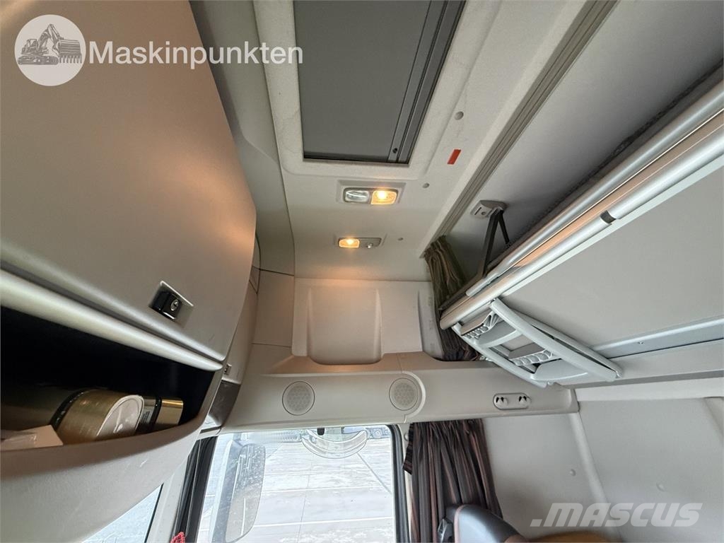 DAF FAN XF530Z Sanduk kamioni