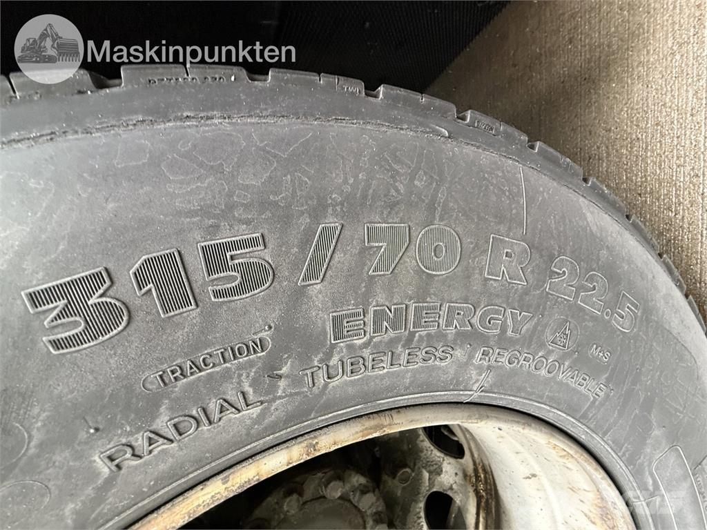 DAF FAN XF530Z Sanduk kamioni