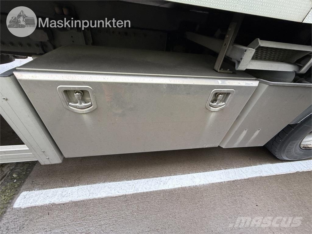 DAF FAN XF530Z Sanduk kamioni