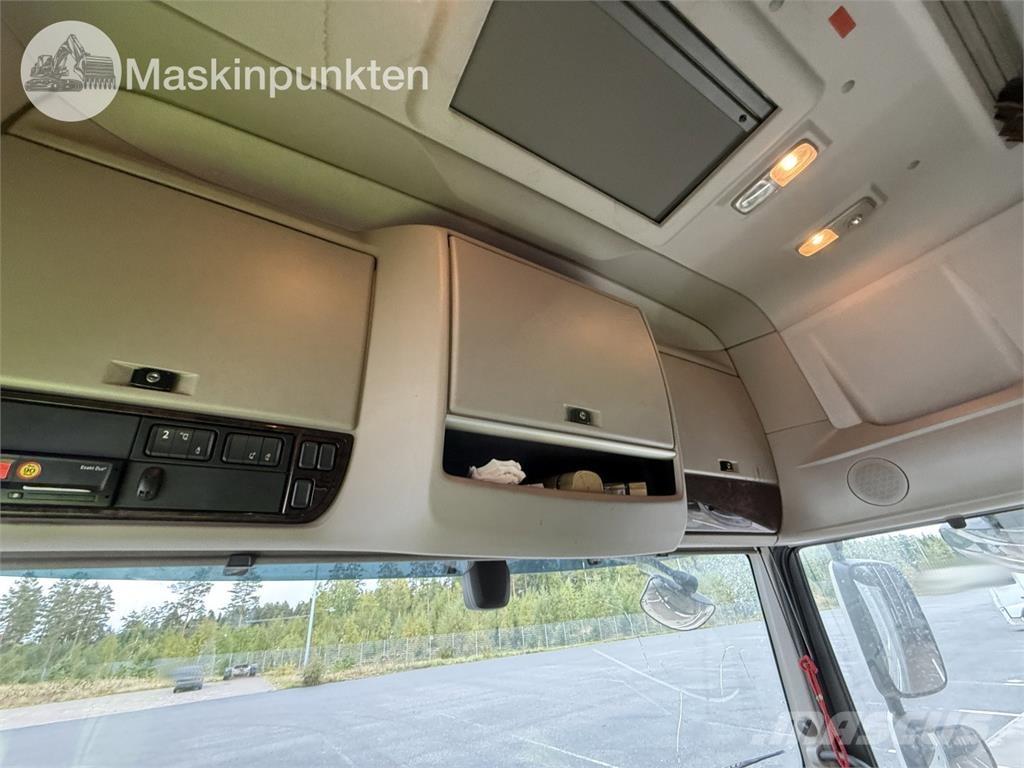 DAF FAN XF530Z Sanduk kamioni