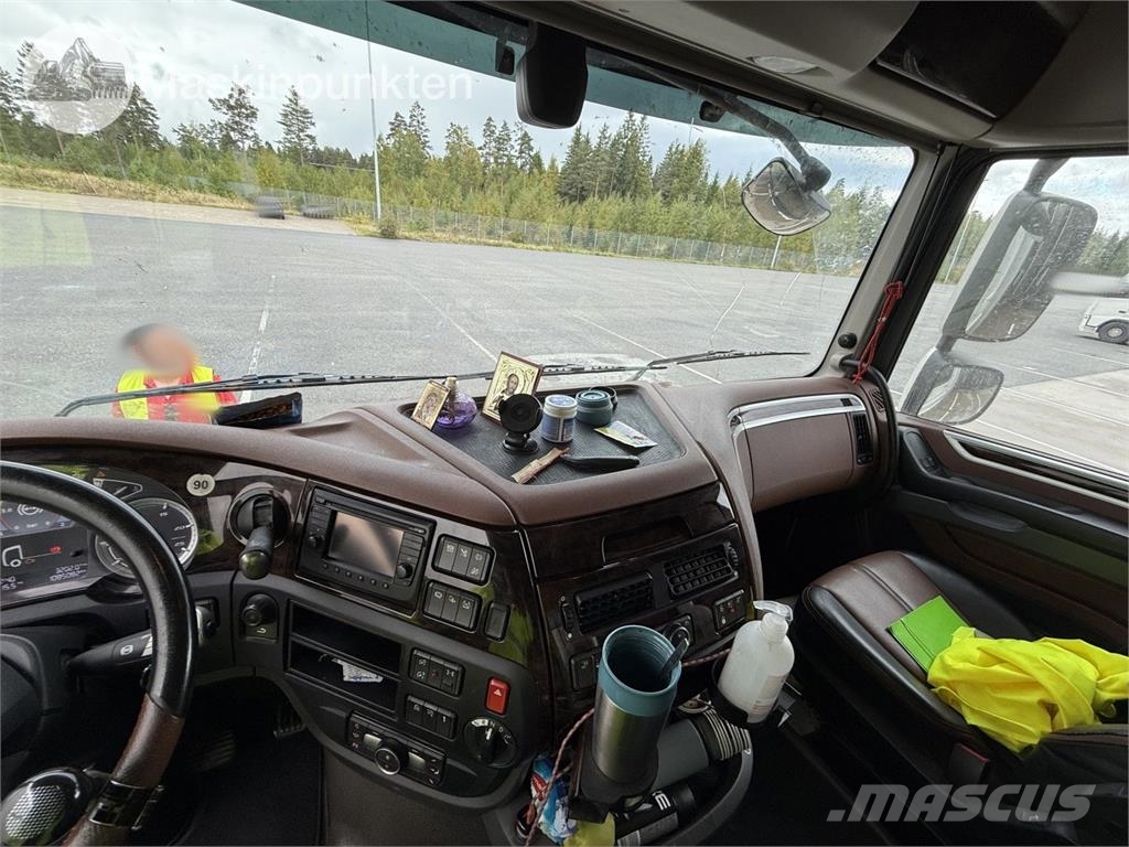 DAF FAN XF530Z Sanduk kamioni