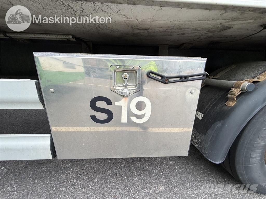 Lagab 5127-3-T Umpikoriperävaunut