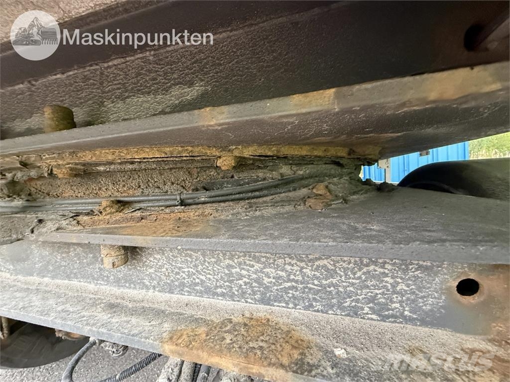 Lagab 5127-3-T Umpikoriperävaunut