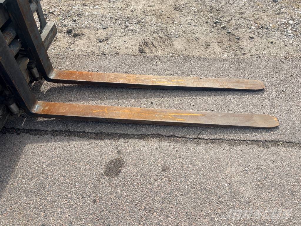 Kalmar DCD 40-5H Dieseltrukit