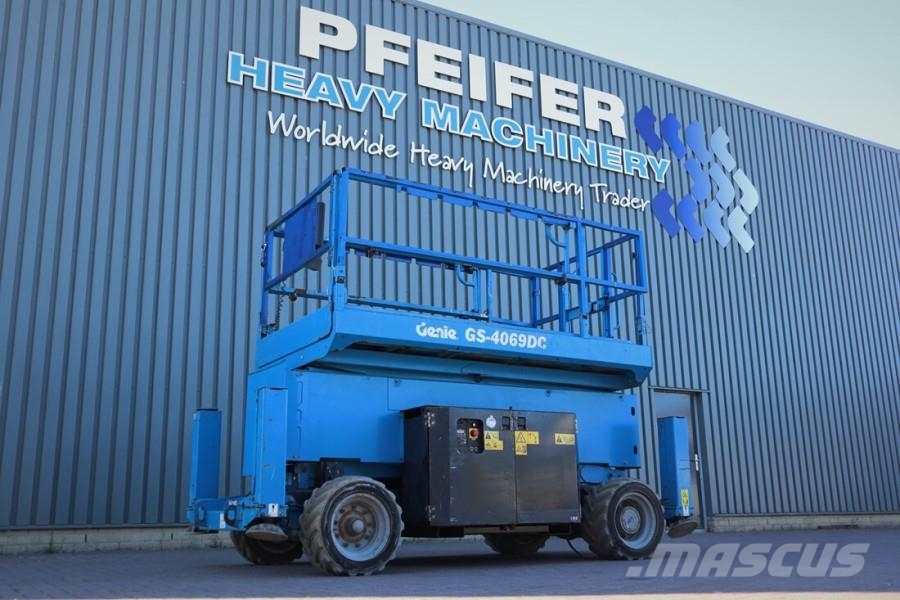 Genie GS4069DC Electric, 14m Working Height, 363kg Capac Scissor lifts
