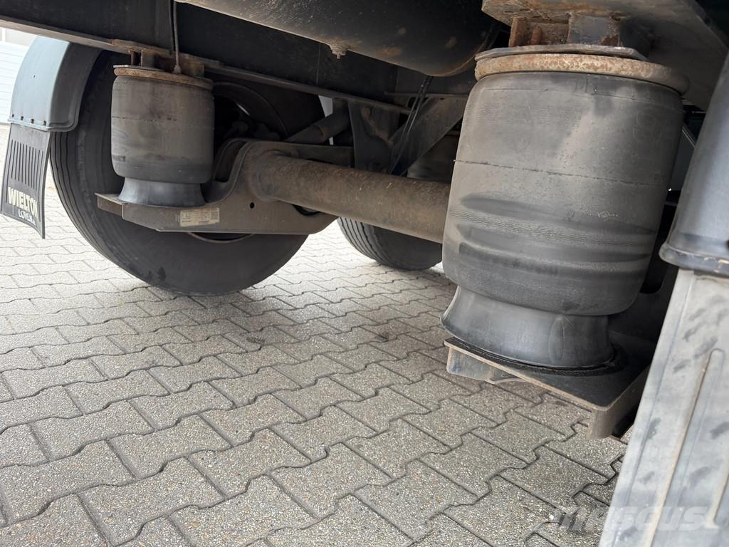 Wielton Schuifzeil-Dak / SAF-Disc / Lift-As *Apk* Curtainsider semi-trailers