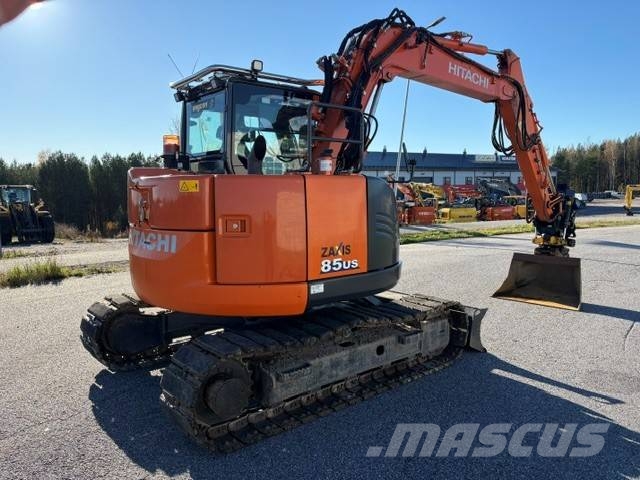 Hitachi ZX 85 US-6 Midi bageri 7t – 12t