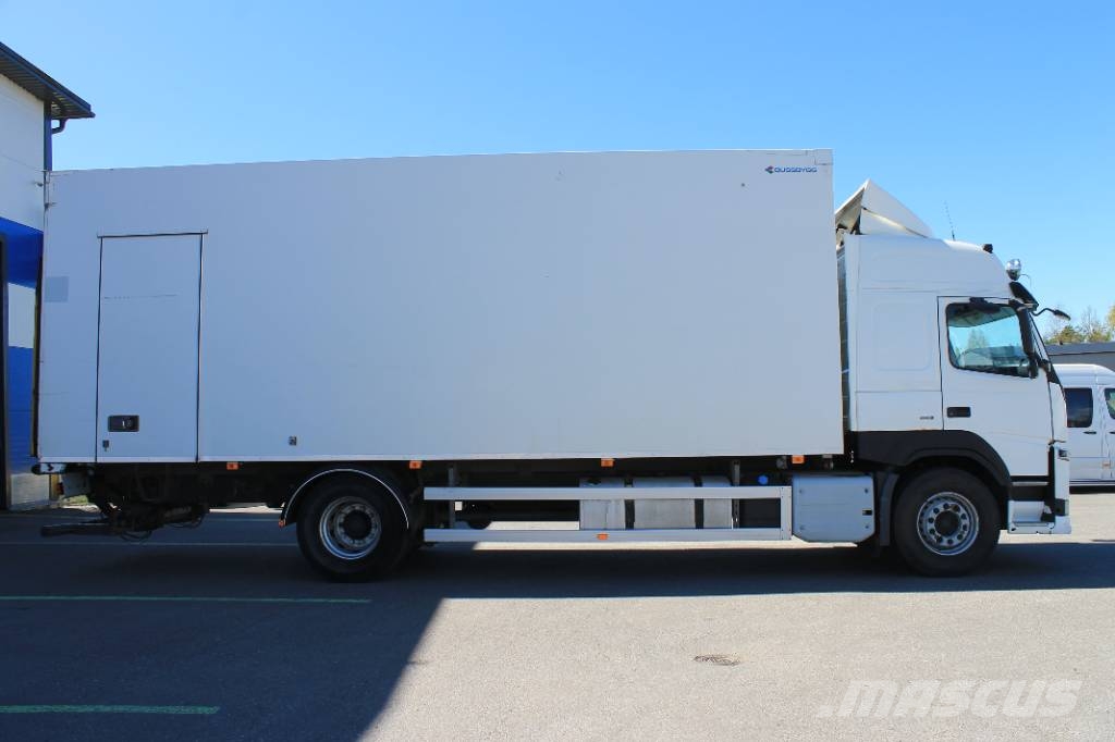 Volvo FM 340 Camiones con caja de remolque