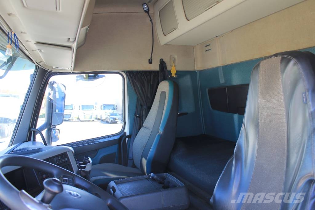 Volvo FM 340 Camiones con caja de remolque