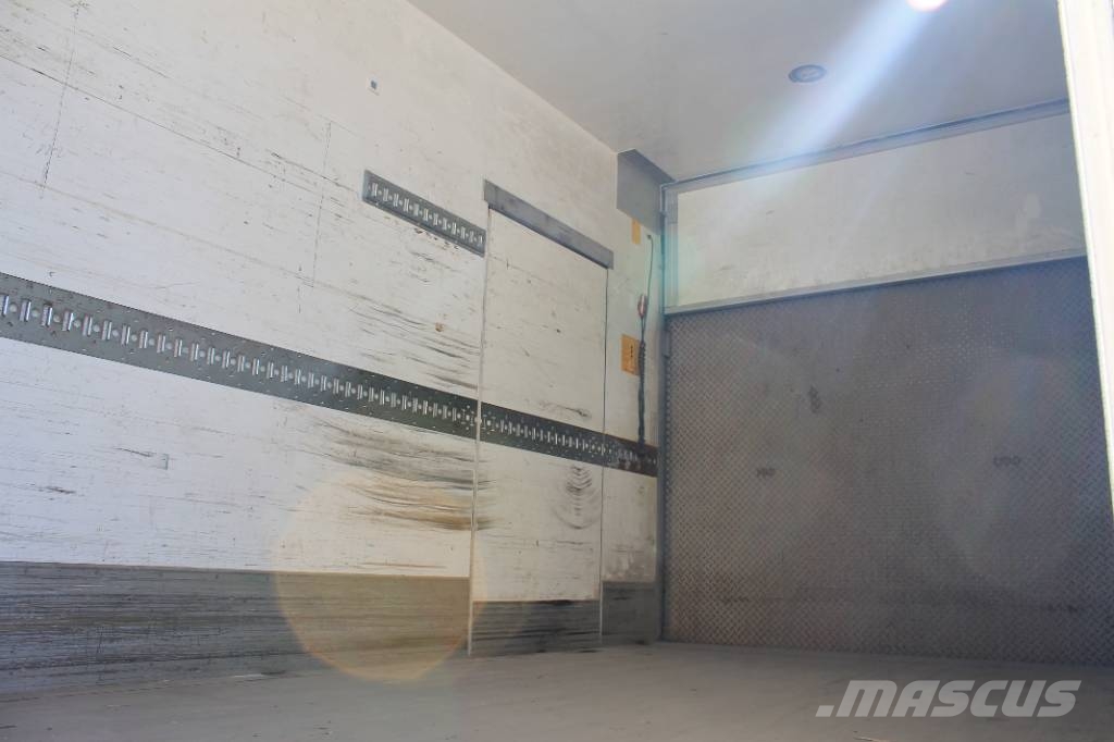 Volvo FM 340 Camiones con caja de remolque