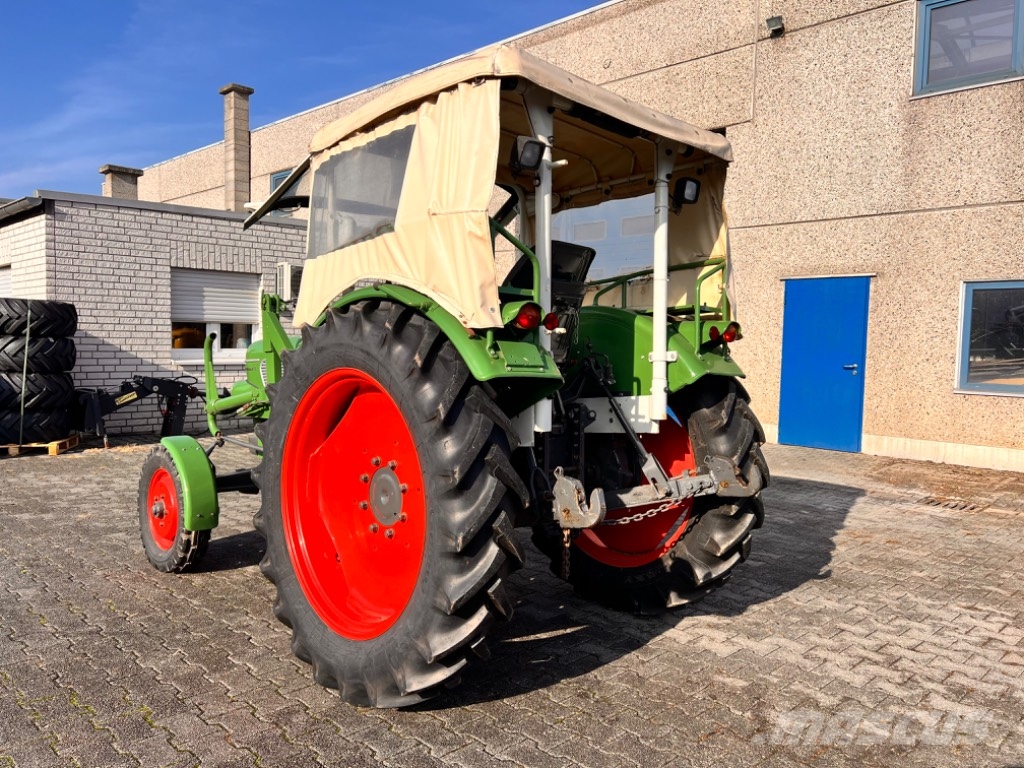 Fendt Farmer 2 Traktorji