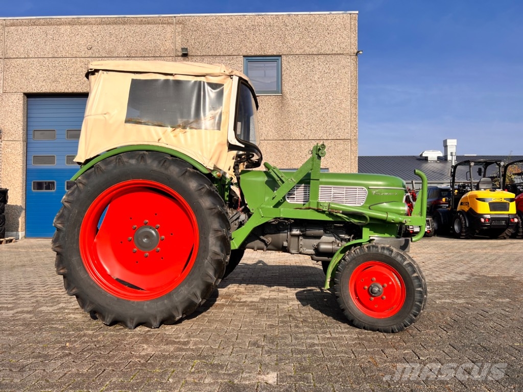 Fendt Farmer 2 Traktorji
