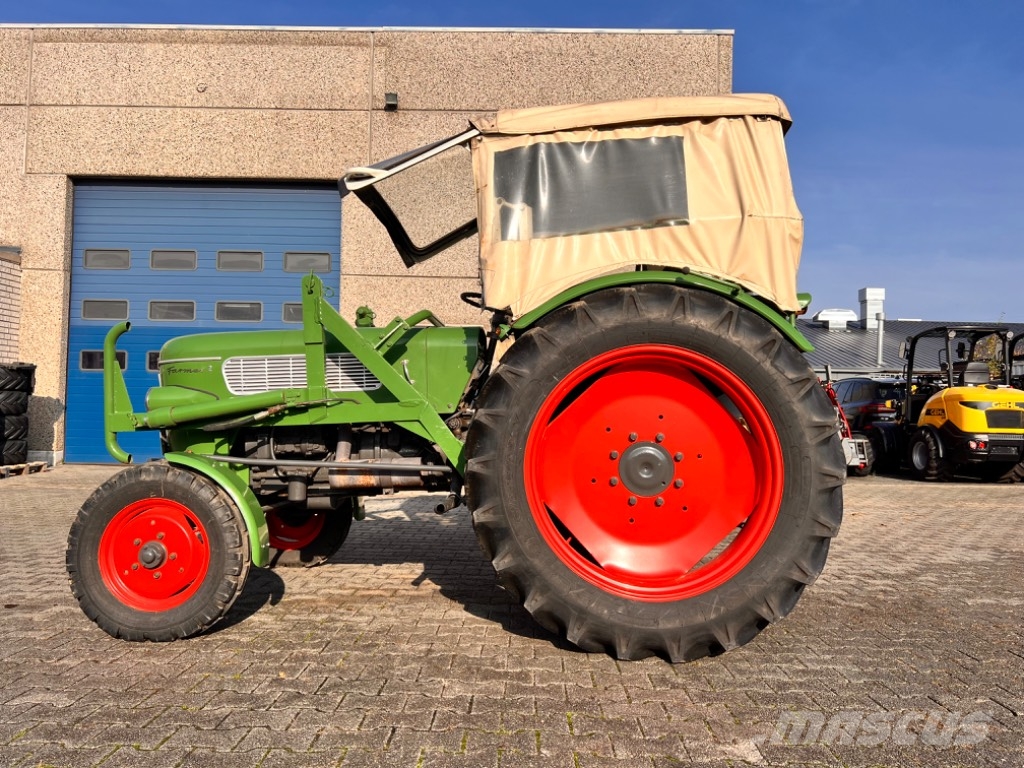 Fendt Farmer 2 Traktorji