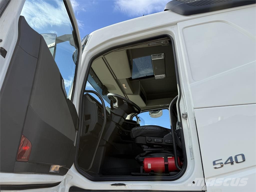 Volvo FH540 8X4 Sklápače