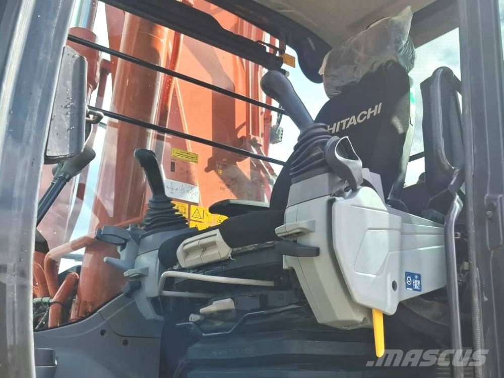 Hitachi ZX 300 LCN-7 Telakaivukoneet