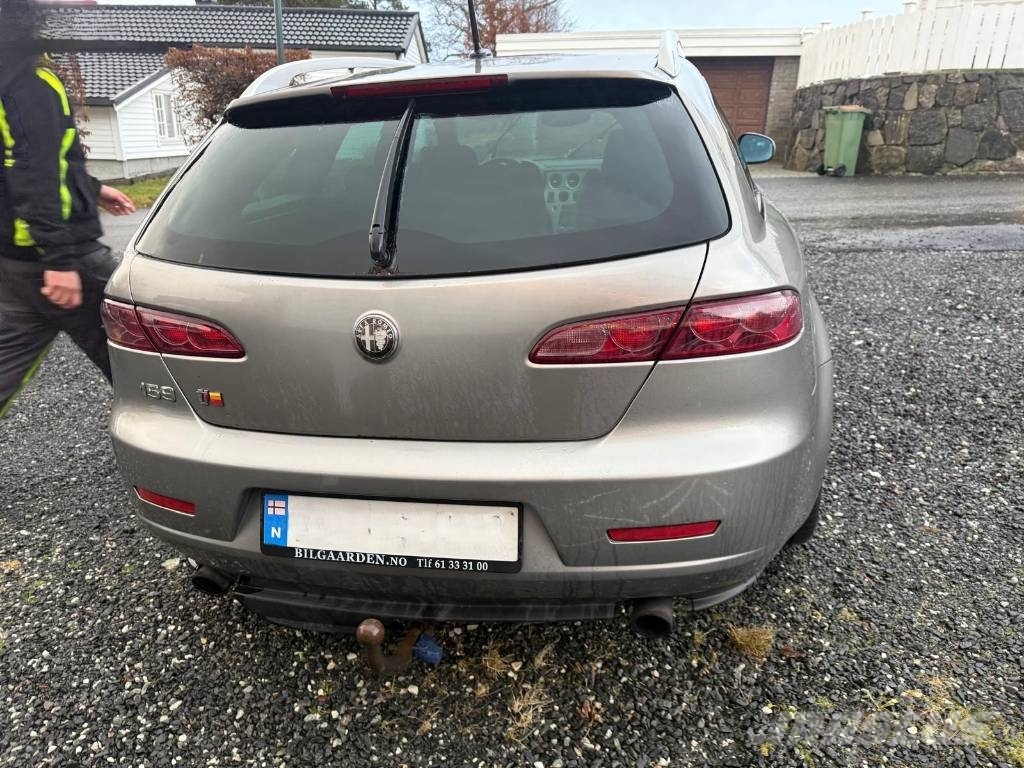 Alfa ROMEO 159 SPORTWAGON Giugiaro Voiture