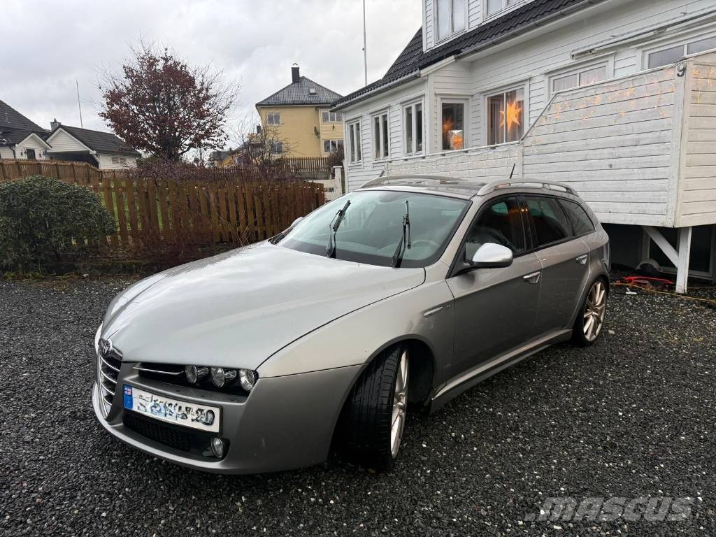 Alfa ROMEO 159 SPORTWAGON Giugiaro Voiture