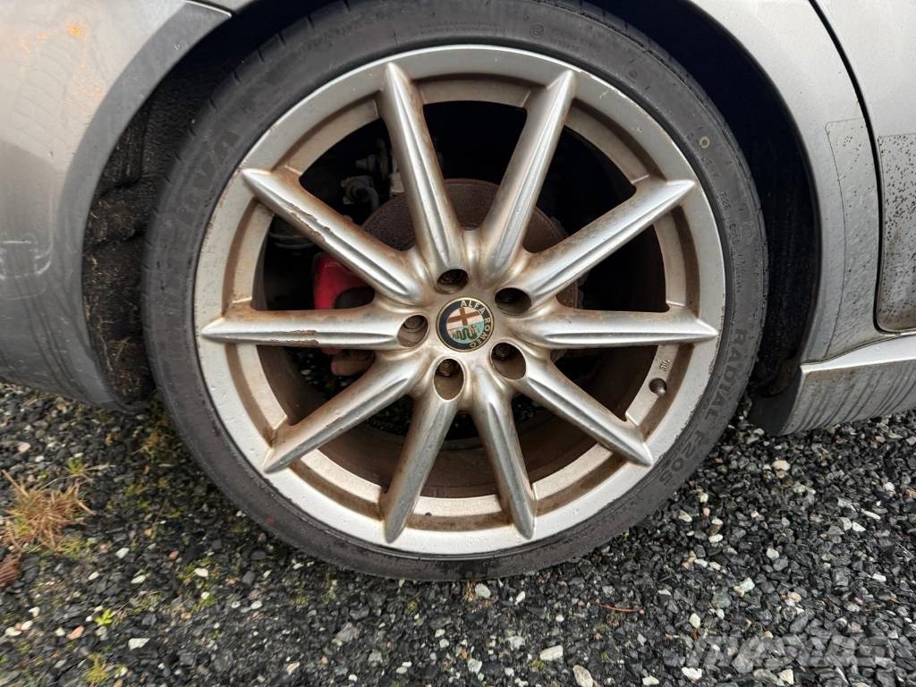 Alfa ROMEO 159 SPORTWAGON Giugiaro Voiture