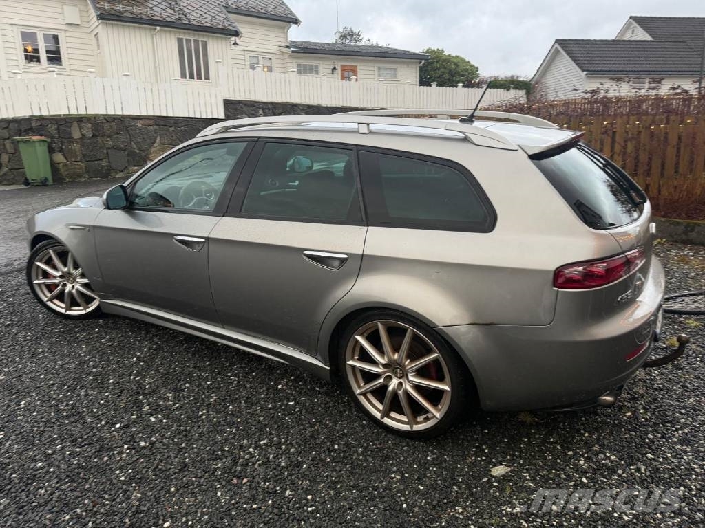 Alfa ROMEO 159 SPORTWAGON Giugiaro Voiture