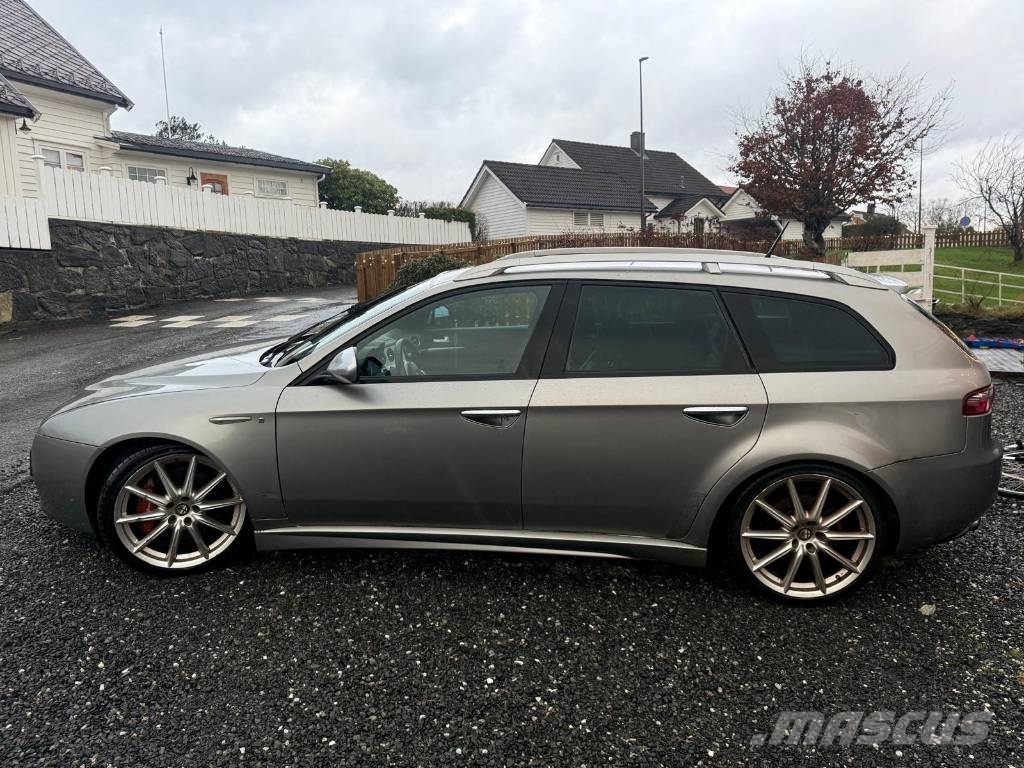Alfa ROMEO 159 SPORTWAGON Giugiaro Voiture