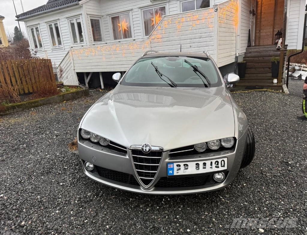 Alfa ROMEO 159 SPORTWAGON Giugiaro Voiture