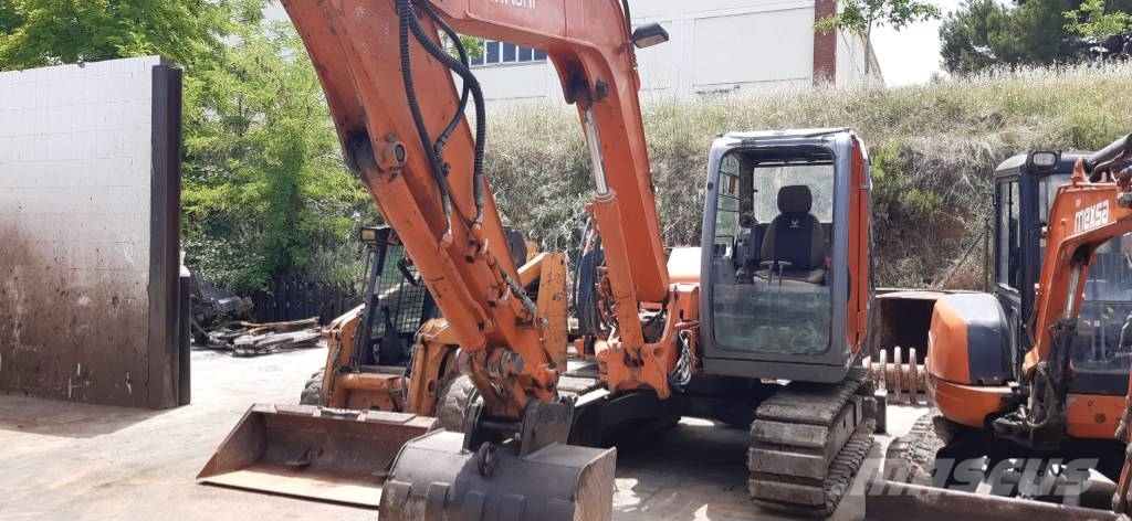 Hitachi ZX 80 SB حفارات وسط 7 طن - 12 طن