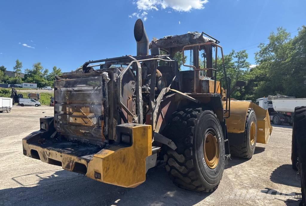 CAT 972 XE لوادر بعجل