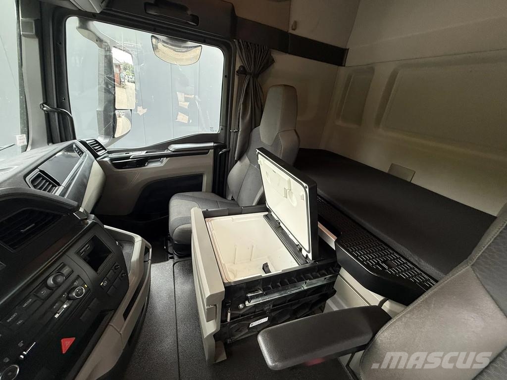 MAN TGS 33.510 MAN TGS 33.510 6X4 BB E6 EPSILON 150Z 3 木材运输车