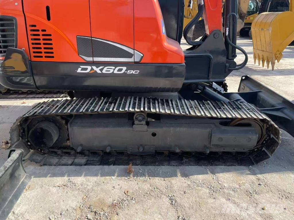 Doosan DX 60 Верижен екскаватор