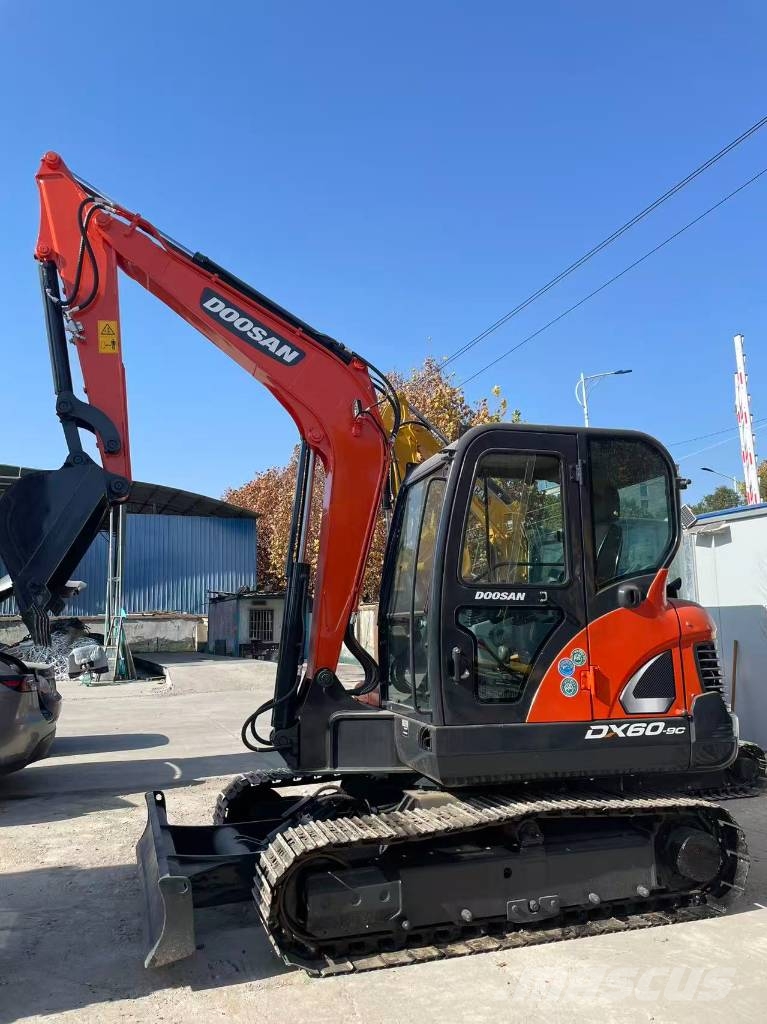 Doosan DX 60 Верижен екскаватор