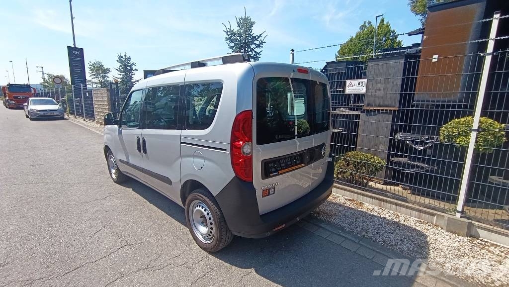 Opel Combo 1.3, Van aus 1. Hand, 5-Sitzer, Klima, PDC Otomobiller