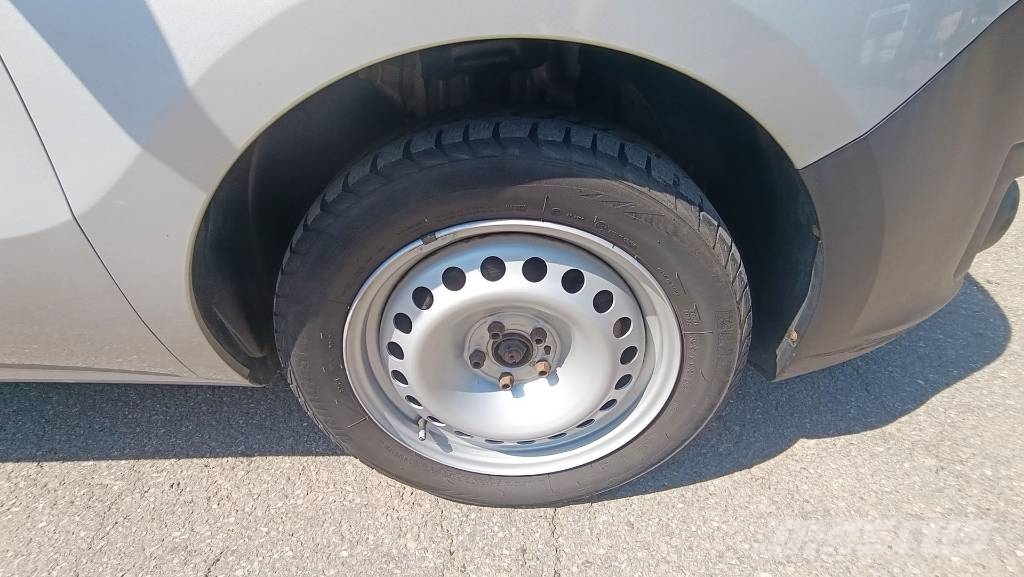 Opel Combo 1.3, Van aus 1. Hand, 5-Sitzer, Klima, PDC Otomobiller