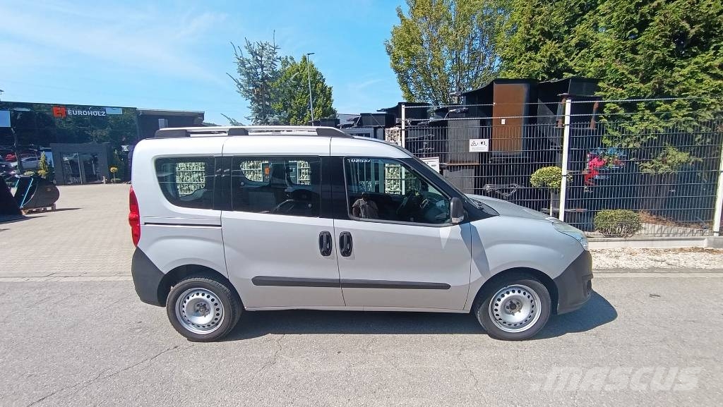 Opel Combo 1.3, Van aus 1. Hand, 5-Sitzer, Klima, PDC Otomobiller