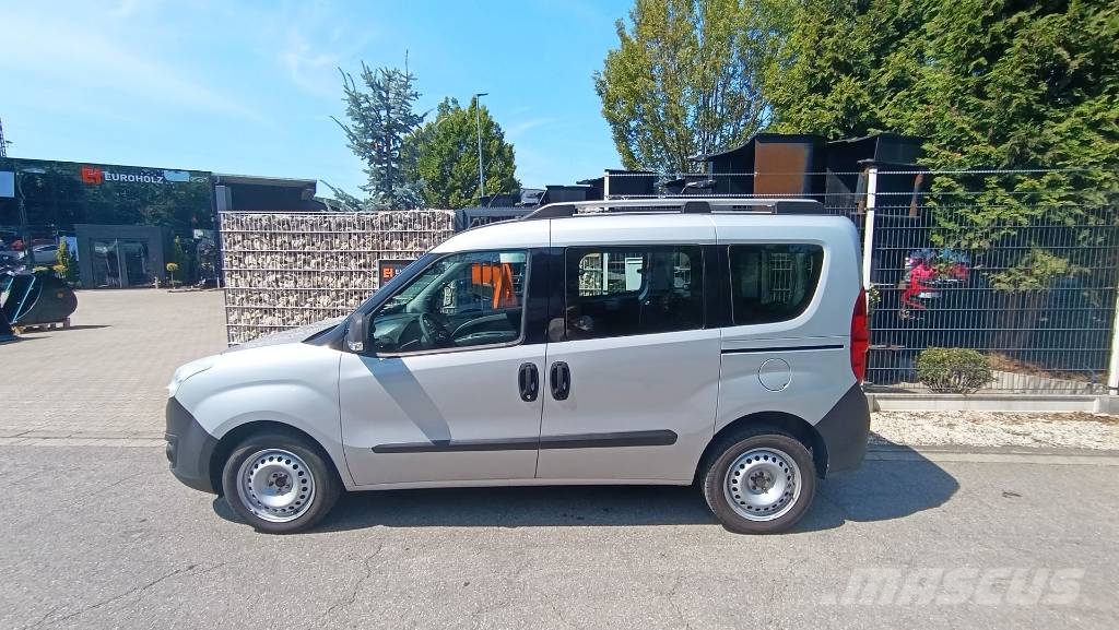 Opel Combo 1.3, Van aus 1. Hand, 5-Sitzer, Klima, PDC Otomobiller