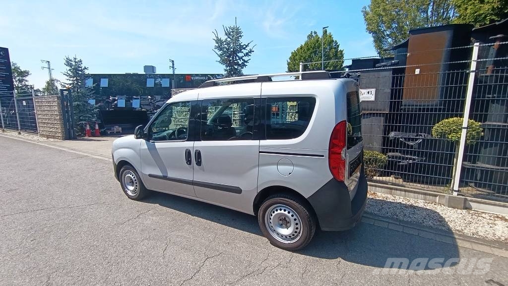 Opel Combo 1.3, Van aus 1. Hand, 5-Sitzer, Klima, PDC Otomobiller
