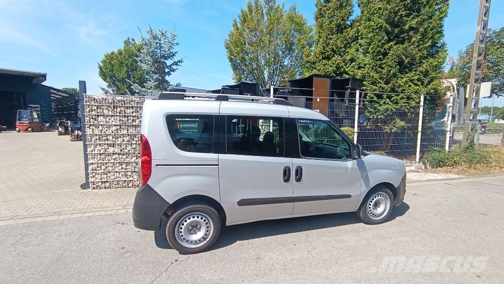 Opel Combo 1.3, Van aus 1. Hand, 5-Sitzer, Klima, PDC Otomobiller