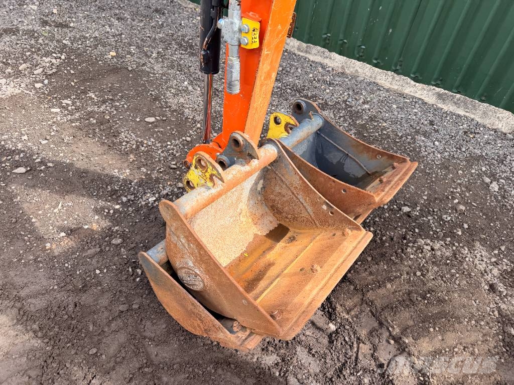 Hitachi ZX 17 U-6 Εκσκαφάκι (διαβολάκι) < 7t