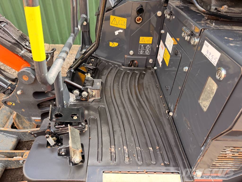 Hitachi ZX 17 U-6 Εκσκαφάκι (διαβολάκι) < 7t